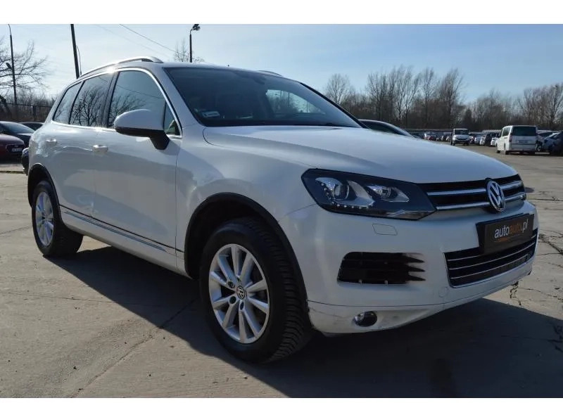 Volkswagen Touareg cena 53000 przebieg: 260000, rok produkcji 2011 z Jastrowie małe 154